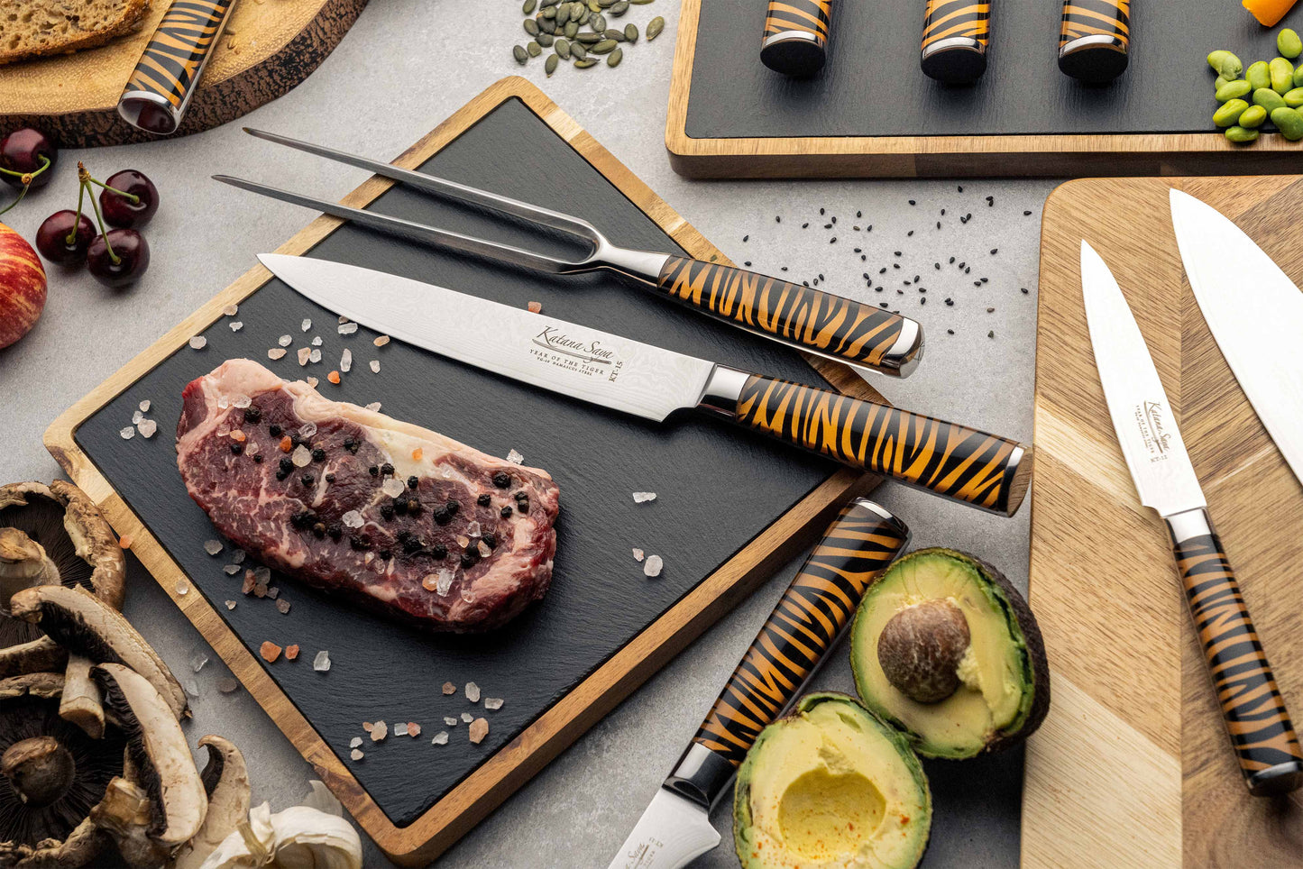 Katana Saya Tiger 2 Pce Carving Set